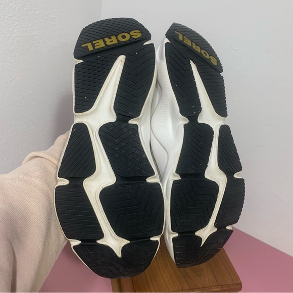 Sorel Kinetic Rnegd Strap Sneakers Breathable Mesh Fawn Sea Salt Women size 7 - Picture 6 of 10